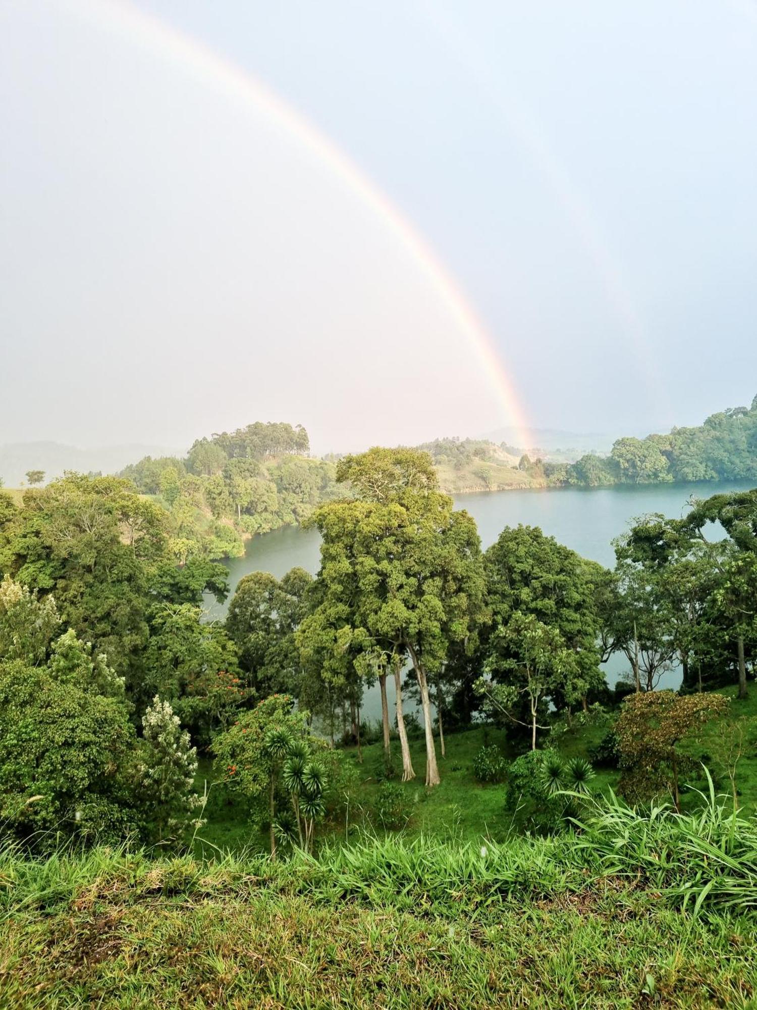 Lake Nyamirima Cottages Fort Portal Exteriér fotografie