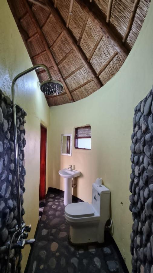 Lake Nyamirima Cottages Fort Portal Exteriér fotografie
