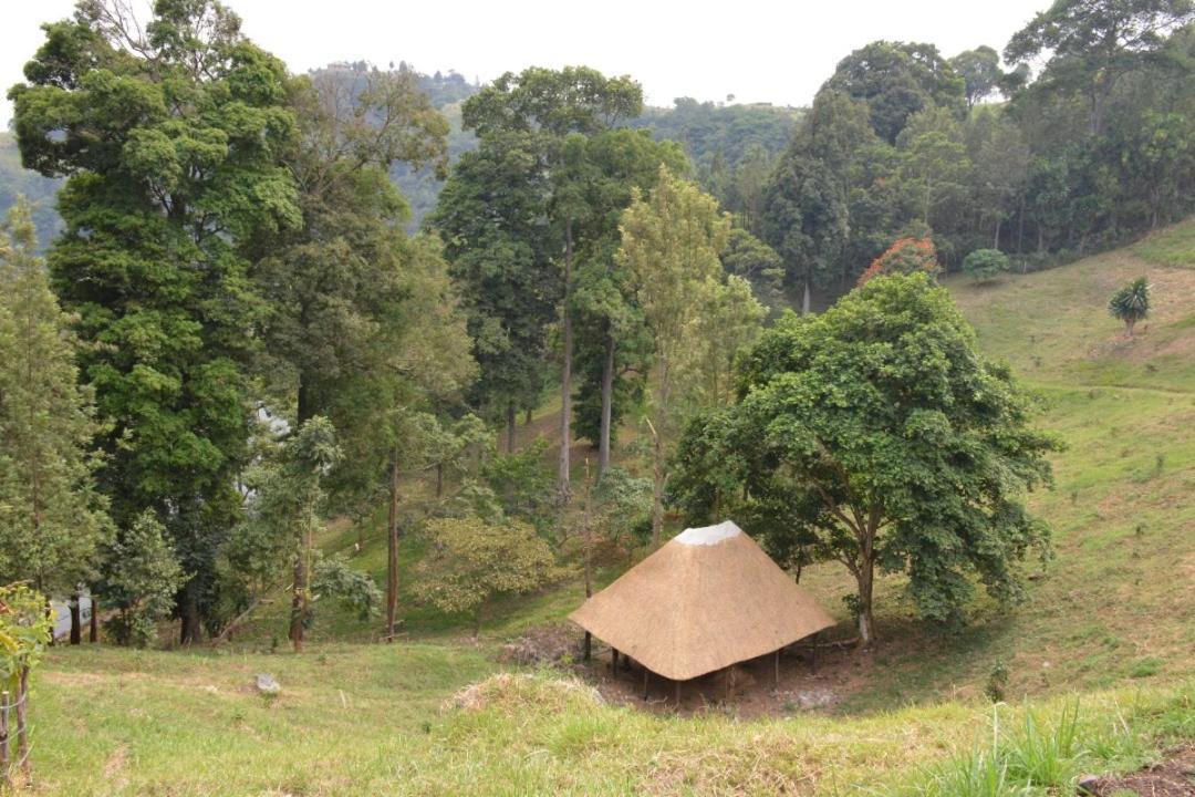 Lake Nyamirima Cottages Fort Portal Exteriér fotografie